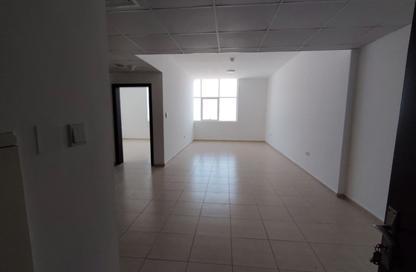 Apartment - 1 - 1 for rent in Union Tower - Al Seer - Ras Al Khaimah
