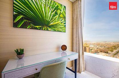 Apartment - 1 - 2 for rent in The Palm Tower - Palm Jumeirah - Dubai