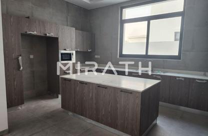 Villa - 5 Bedrooms - 5 Bathrooms for rent in Jumeirah 3 Villas - Jumeirah 3 - Jumeirah - Dubai