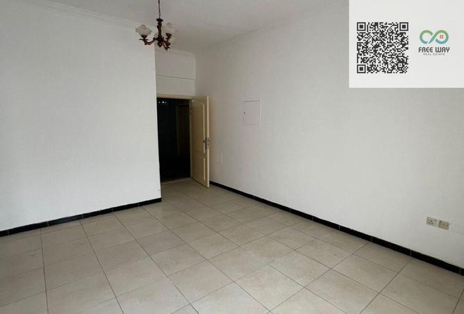 83221472 - Property Image 3
