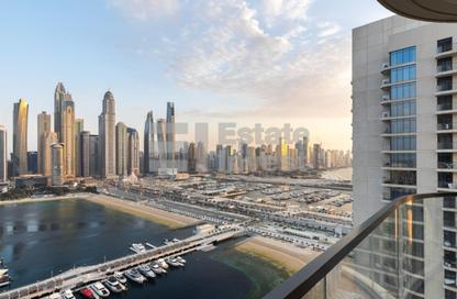 Apartment - 3 Bedrooms - 4 Bathrooms for sale in Marina Vista Tower 2 - Marina Vista - EMAAR Beachfront - Dubai Harbour - Dubai