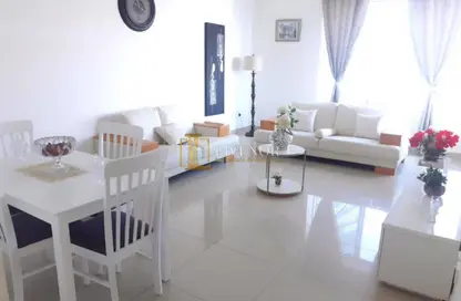 شقة - غرفة نوم - 2 حمامات للايجار في V3 - (JLT) مجمع V - أبراج بحيرات الجميرا - دبي