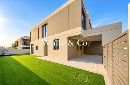 Villa - 5 - 7 for sale in South Bay 2 - South Bay - Residential District - Dubai South (Dubai World Central) - Dubai