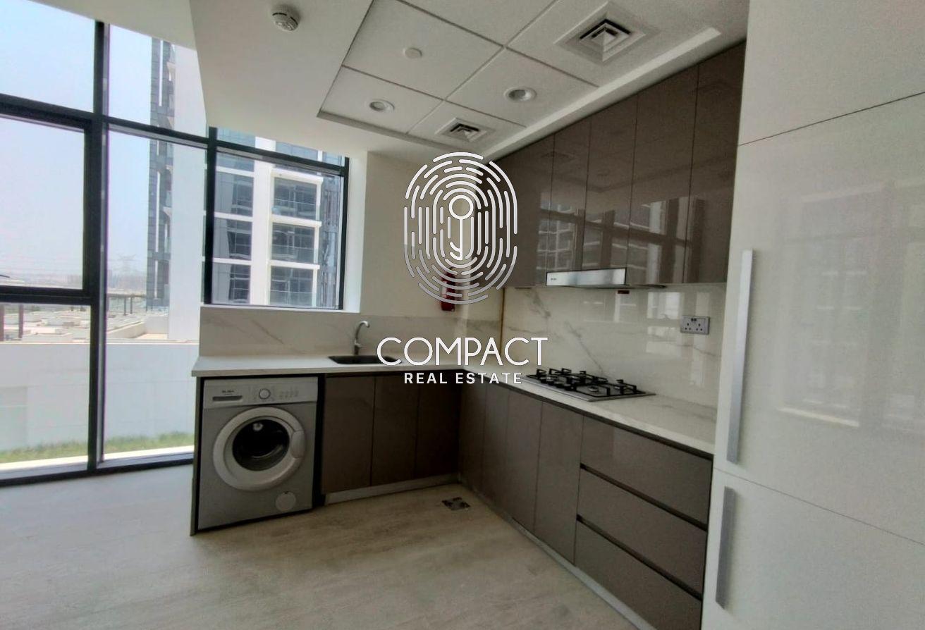 Bright Unit| Spacious | Prime Location photo 16