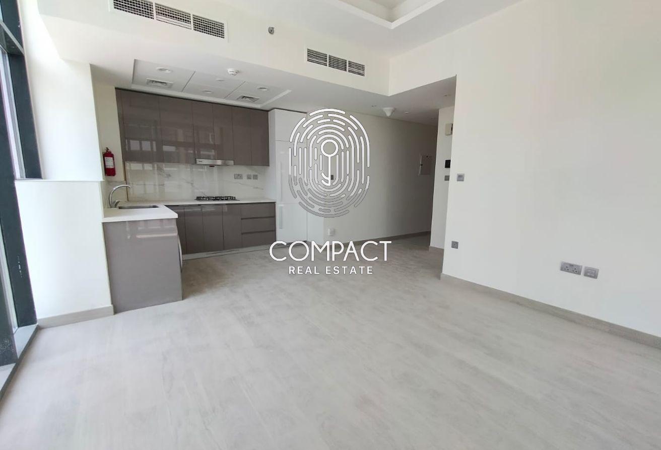 Bright Unit| Spacious | Prime Location photo 3