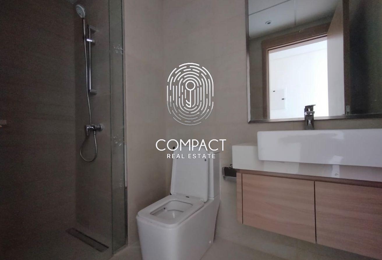 Bright Unit| Spacious | Prime Location photo 7