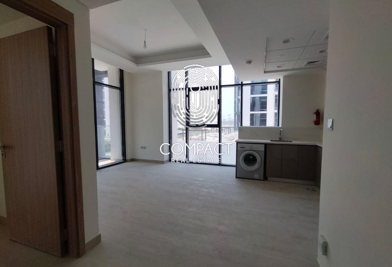 Bright Unit| Spacious | Prime Location photo 5
