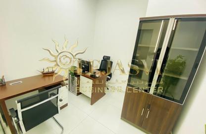 Office Space - Studio - 1 Bathroom for rent in Red Avenue - Al Garhoud - Dubai
