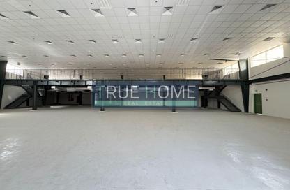 Warehouse - Studio - 3 Bathrooms for rent in Industrial Area 17 - Sharjah Industrial Area - Sharjah