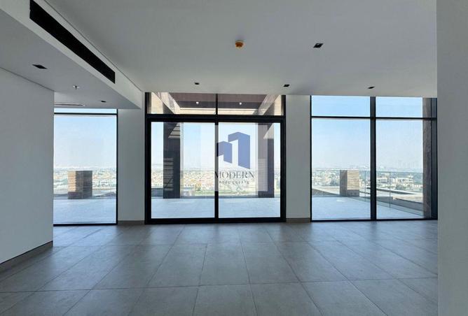 Luxurious Unit | Downtown View | Higher Floor