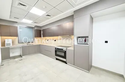 شقة - 2 غرف نوم - 4 حمامات للايجار في لامسي ريزدنس - عود ميثاء - بر دبي - دبي