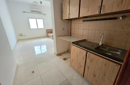 Apartment - Studio - 1 Bathroom for rent in Fire Station Road - Muwaileh - Sharjah