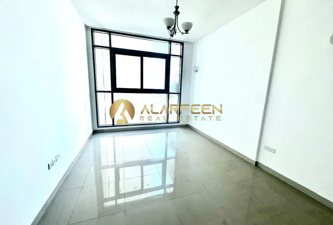 165502102 - Property Image 3