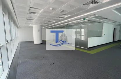 مكتب - استوديو - 2 حمامات للايجار في شارع الوحدة - الوحدة - أبوظبي