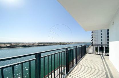 Apartment - 3 Bedrooms - 3 Bathrooms for sale in Waters Edge - Yas Island - Abu Dhabi