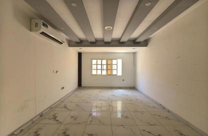 Villa - Studio - 6 Bathrooms for rent in Al Jaheli - Al Ain