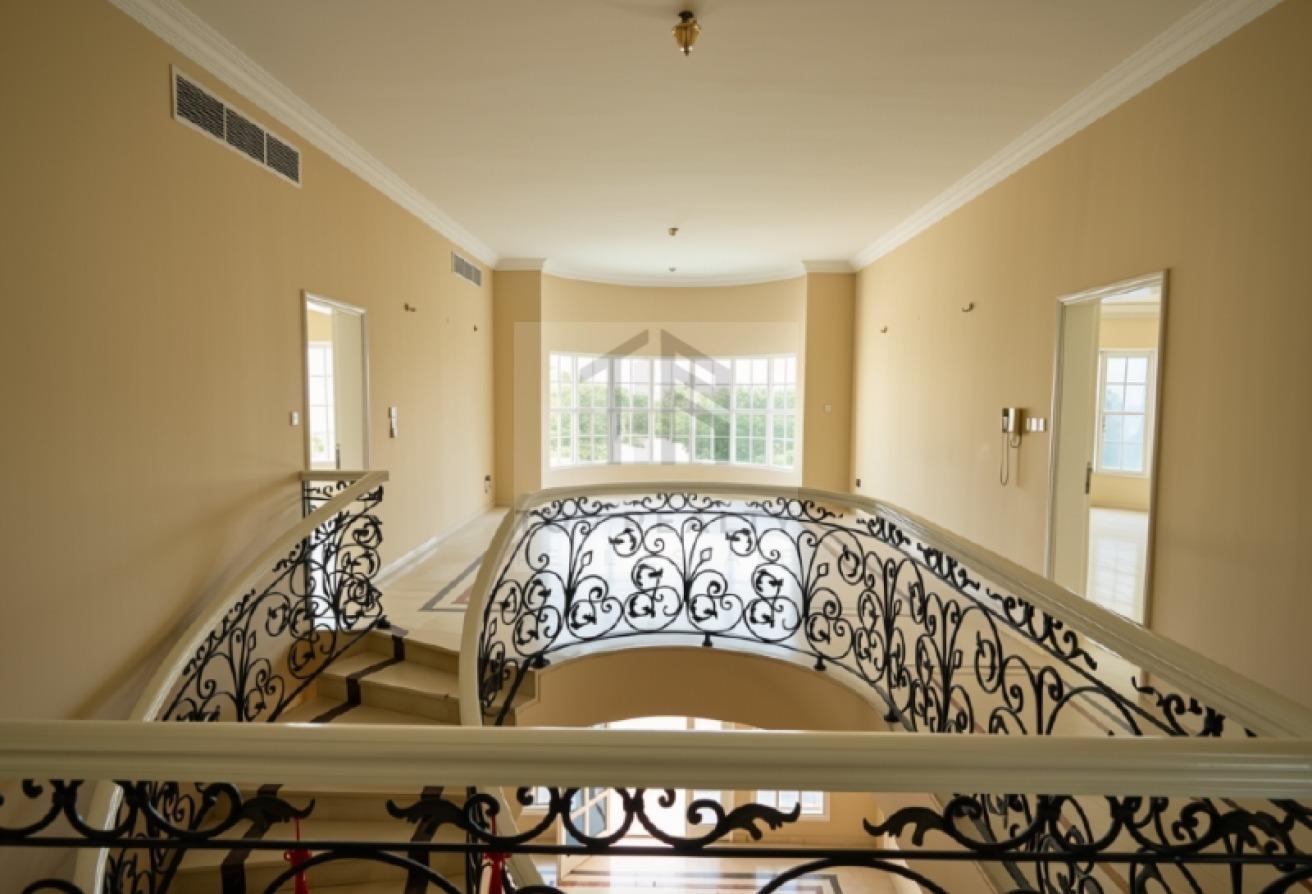 Exclusive 5BR+ 2Outdoor Maids Room|Flex Cheques photo 4