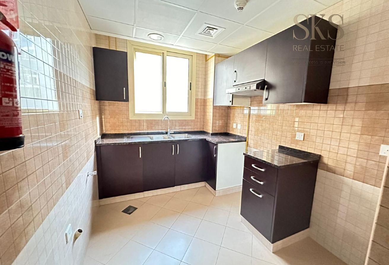 SUSPECIOUS 1BHK Apartment |NEAR MOE MALL AND METRO photo 4