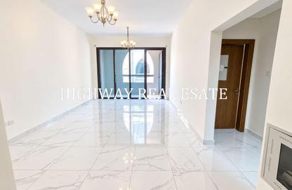 Apartment - 1 - 2 for rent in Muwailih Building - Muwaileh - Sharjah