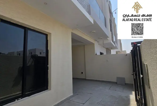 155093011 - Property Image 2
