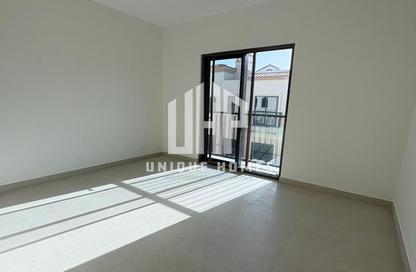 Townhouse - 3 - 4 for rent in Bloom Living - Zayed City (Khalifa City C) - Khalifa City - Abu Dhabi