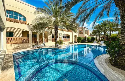 Villa - 5 Bedrooms - 5 Bathrooms for rent in Umm Suqeim 1 Villas - Umm Suqeim 1 - Umm Suqeim - Dubai