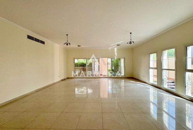 54384637 - Property Image 3