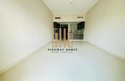 شقة - 1 حمام للايجار في شقق حديقة الزاهية - الزاهية - تجارية مويلح - الشارقة شقة - 1 حمام للايجار في شقق حديقة الزاهية - الزاهية - تجارية مويلح - الشارقة