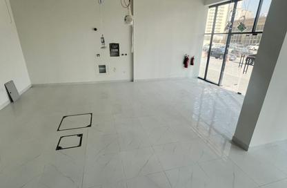 Shop - Studio - 1 Bathroom for rent in New Al Taawun Road - Al Taawun - Sharjah