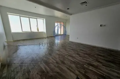 Apartment - 3 Bedrooms - 4 Bathrooms for rent in Saeed Tower 2 - Saeed Towers - Sheikh Zayed Road - Dubai