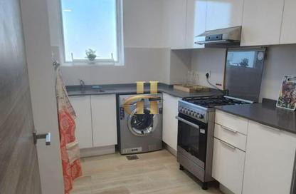 Apartment - 1 Bedroom - 2 Bathrooms for sale in Bloom Towers C - Bloom Towers - District 10 - Jumeirah Village Circle - Dubai