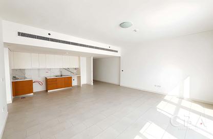 Apartment - 1 Bedroom - 2 Bathrooms for rent in La Vie - Jumeirah Beach Residence - Dubai