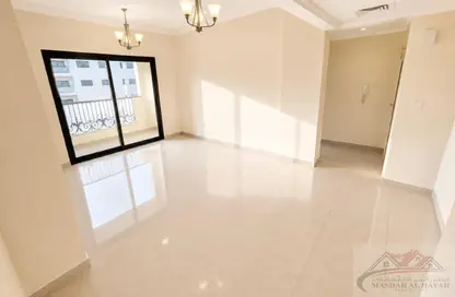 Apartment - 1 Bedroom - 2 Bathrooms for rent in Muwaileh 29 Building - Muwaileh - Sharjah