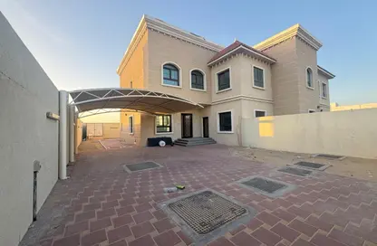 Villa - 4 Bedrooms - 6 Bathrooms for rent in Hoshi 1 - Hoshi - Al Badie - Sharjah