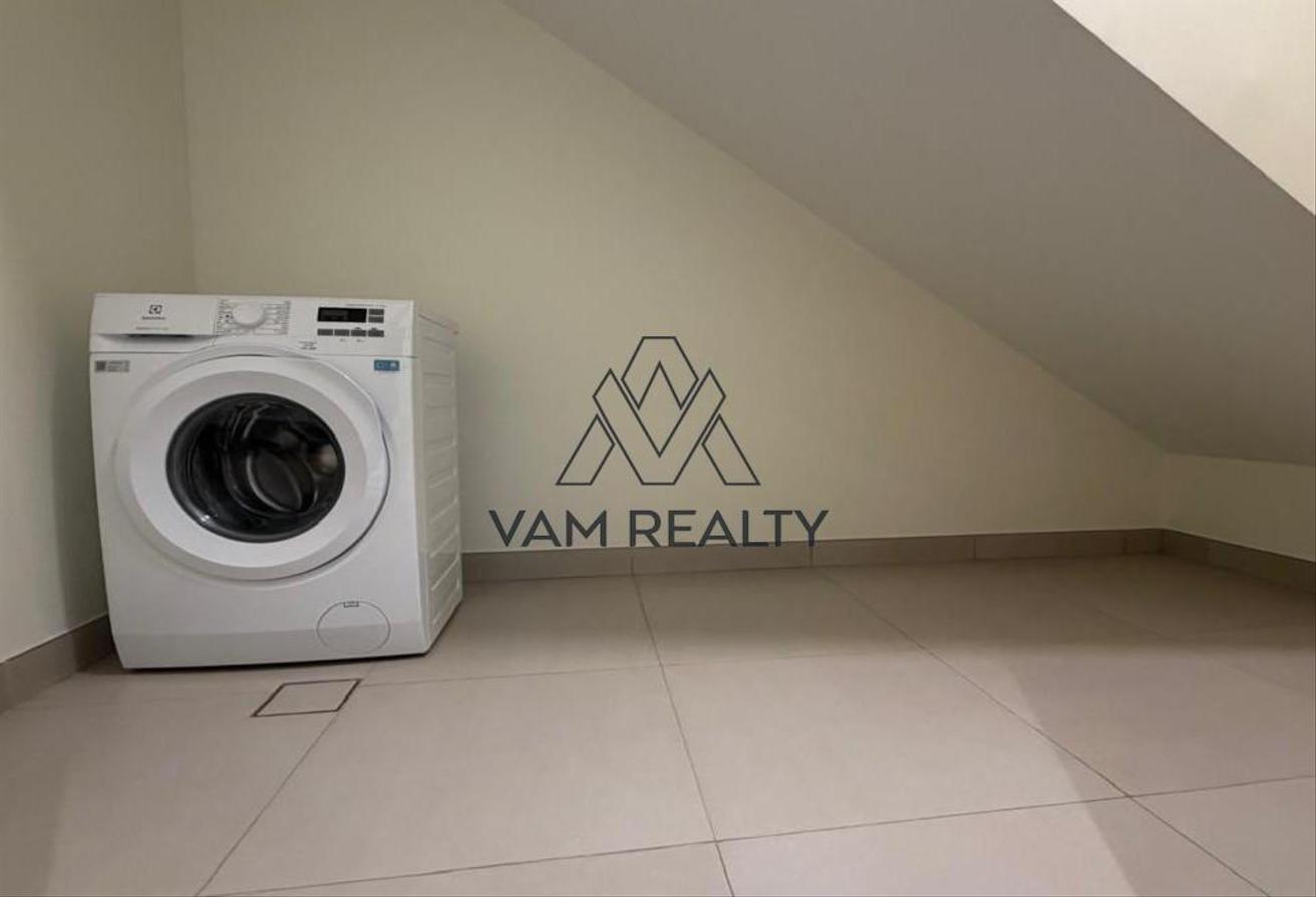 Brand New | Back-to-Back | First Tenant | Spacious photo 15