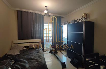 Apartment - 3 - 3 for sale in Queen Tower - Al Majaz 3 - Al Majaz - Sharjah