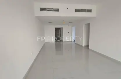 Apartment - 2 Bedrooms - 3 Bathrooms for rent in Spanish Tower - Dubai Sports City - Dubai