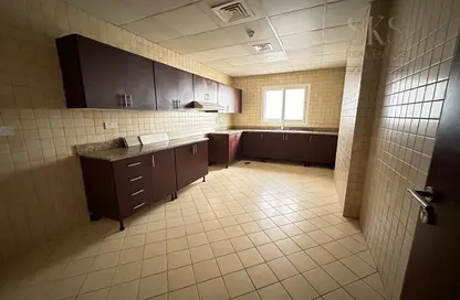 شقة - 2 غرف نوم - 3 حمامات للايجار في بناية اس بي ال 365 - البرشاء 1 - البرشاء - دبي