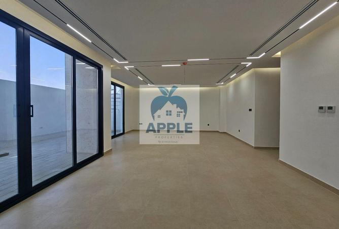 102420682 - Property Main Image