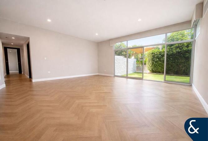 54384867 - Property Image 2