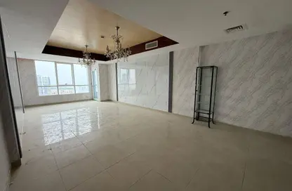 Apartment - 2 Bedrooms - 4 Bathrooms for sale in Beach Tower 2 - Al Khan Lagoon - Al Khan - Sharjah