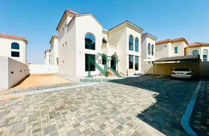 Villa - 6 Bedrooms for rent in Mohamed Bin Zayed City - Abu Dhabi