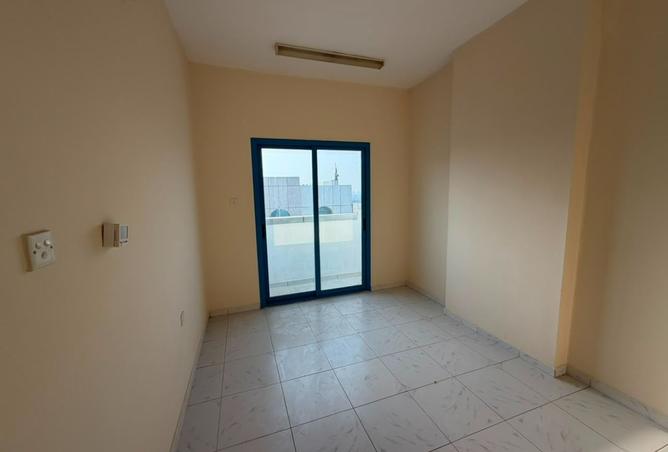For annual rent in Al Hamidiya, Ajman: a 2-bedroom