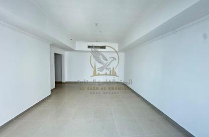 Apartment - 2 - 3 for rent in Jamal Abdul Nasser Street - Al Majaz - Sharjah