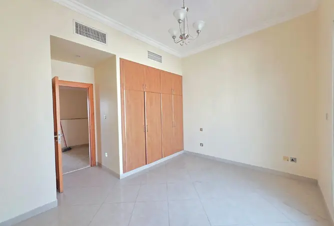 156937403 - Property Image 3