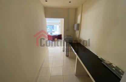 Shop - Studio - 1 Bathroom for rent in Um Altaraffa - Al Gharb - Sharjah