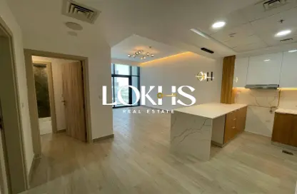 Apartment - 1 Bedroom - 2 Bathrooms for rent in The East Crest by Meteora - District 17 - Jumeirah Village Circle - Dubai