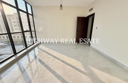 Apartment - 2 - 3 for rent in Muwaileh 3 Building - Muwaileh - Sharjah