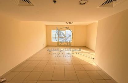 Apartment - 2 - 4 for rent in Al Khan Corniche - Al Khan - Sharjah