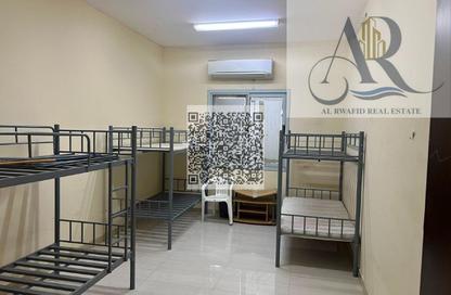Labor Camp - Studio - 7+ Bathrooms for rent in Ali Mousa Building - Al Sajaa Industrial - Al Sajaa - Sharjah Labor Camp - Studio - 7+ Bathrooms for rent in Ali Mousa Building - Al Sajaa Industrial - Al Sajaa - Sharjah